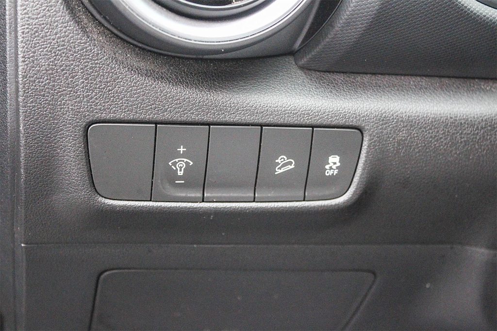 Thumbnail: 2023 Hyundai Kona - 30