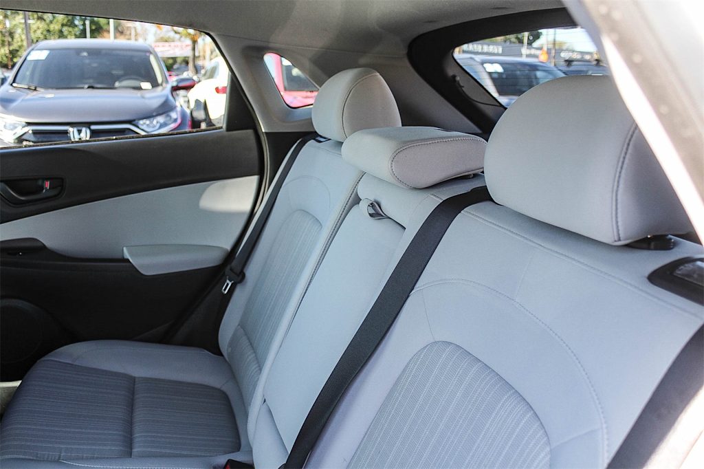 Thumbnail: 2023 Hyundai Kona - 10