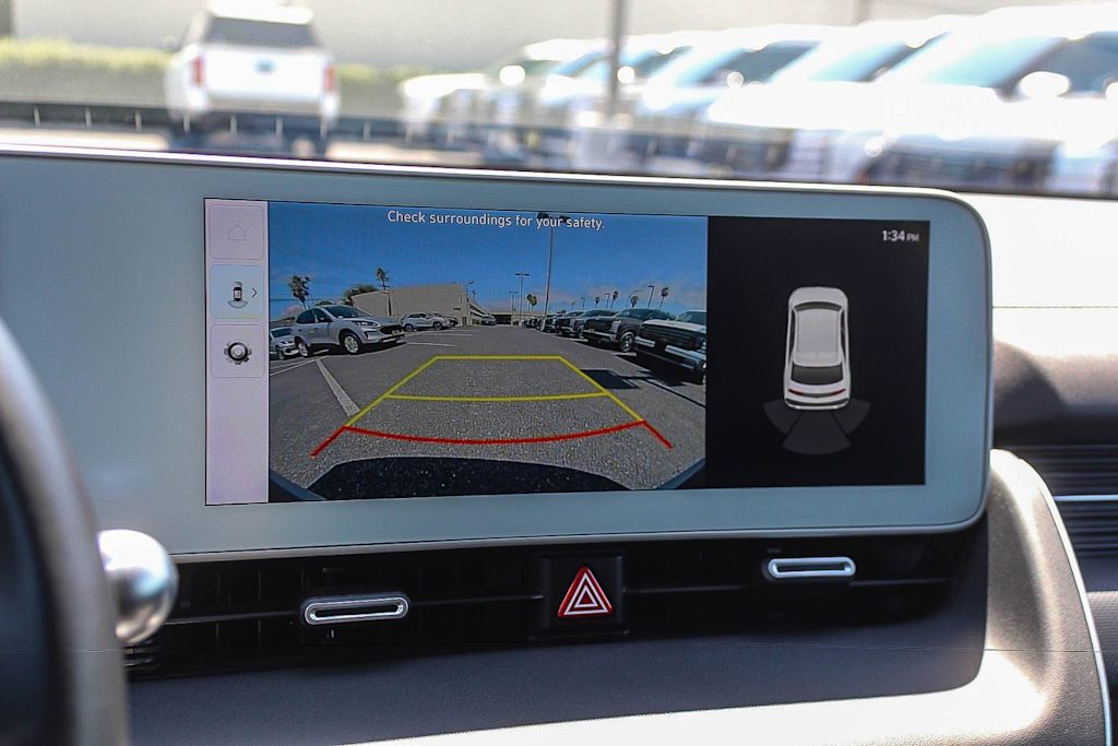 Thumbnail: 2024 Hyundai Ioniq 5 - 31