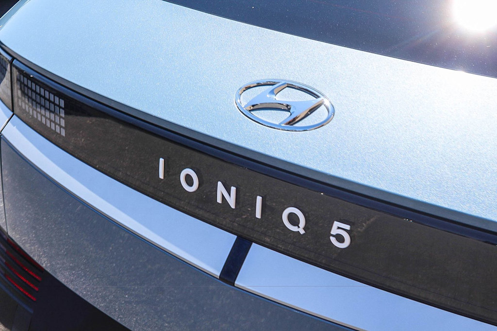 Thumbnail: 2024 Hyundai Ioniq 5 - 19