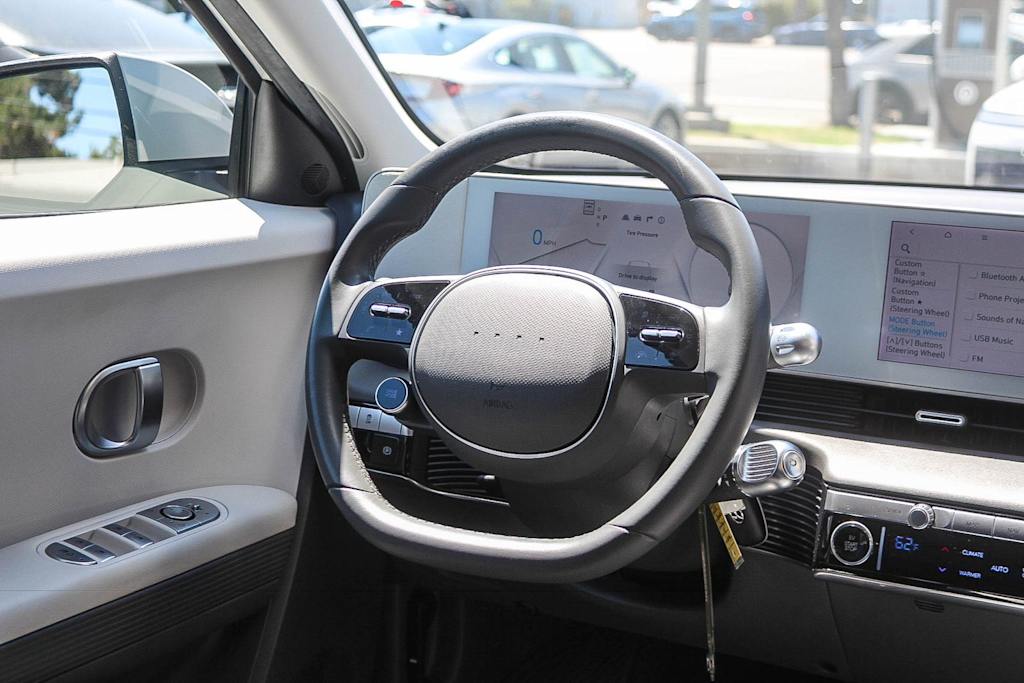 Thumbnail: 2024 Hyundai Ioniq 5 - 8