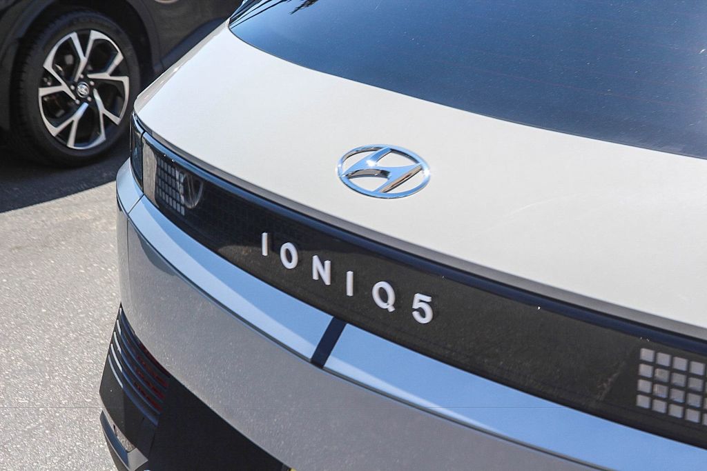 Thumbnail: 2024 Hyundai Ioniq 5 - 19