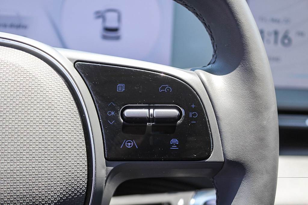 Thumbnail: 2024 Hyundai Ioniq 5 - 31