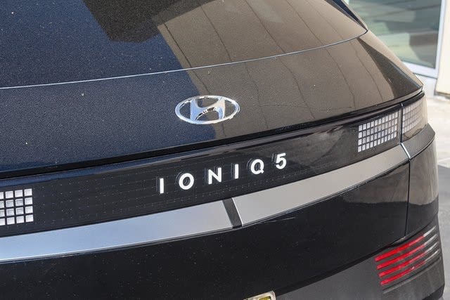 Thumbnail: 2024 Hyundai Ioniq 5 - 28