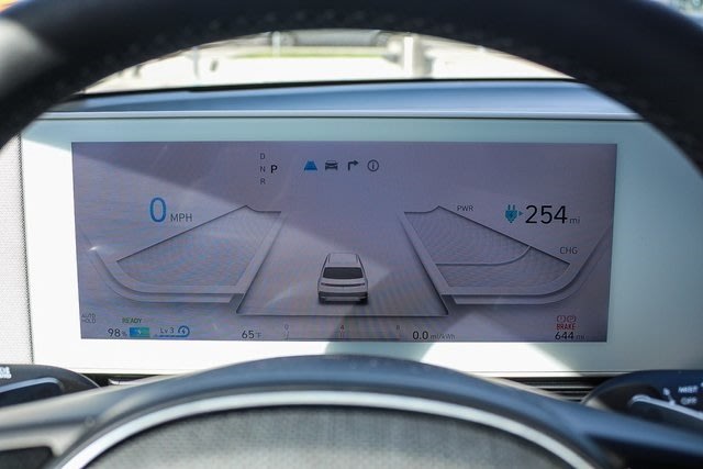 Thumbnail: 2024 Hyundai Ioniq 5 - 25