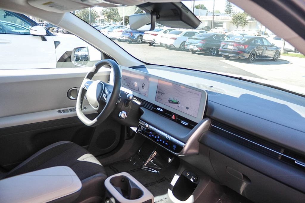 Thumbnail: 2024 Hyundai Ioniq 5 - 11