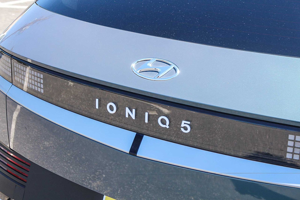 Thumbnail: 2024 Hyundai Ioniq 5 - 19