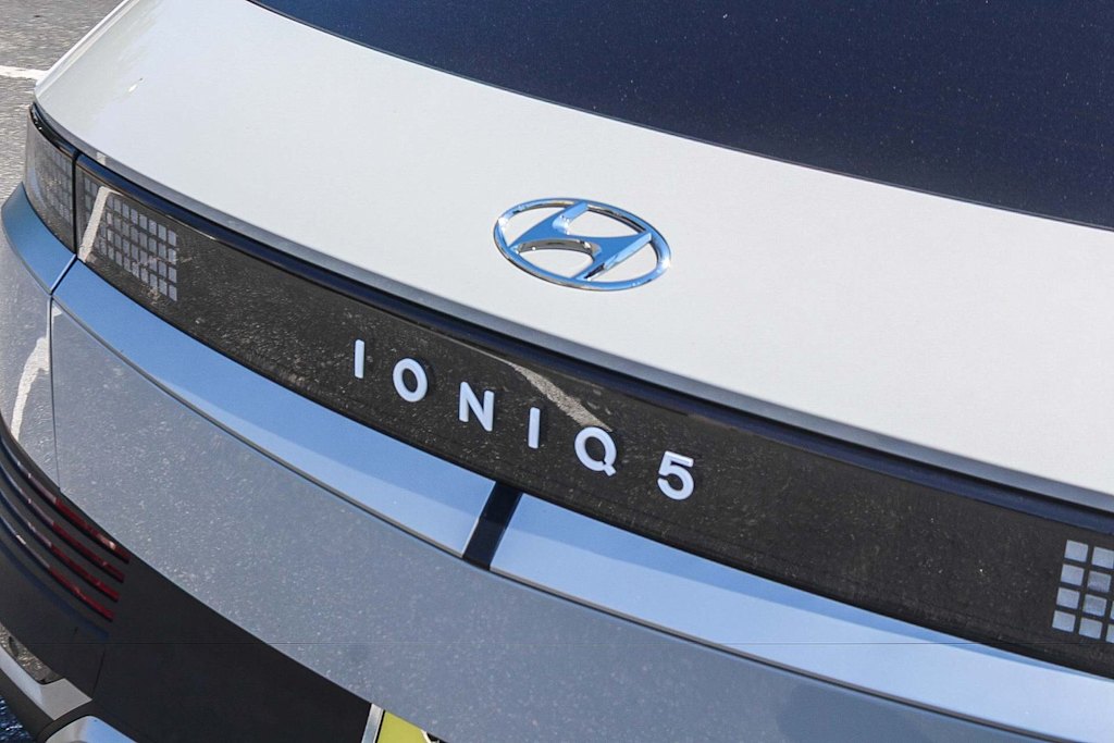 Thumbnail: 2024 Hyundai Ioniq 5 - 18