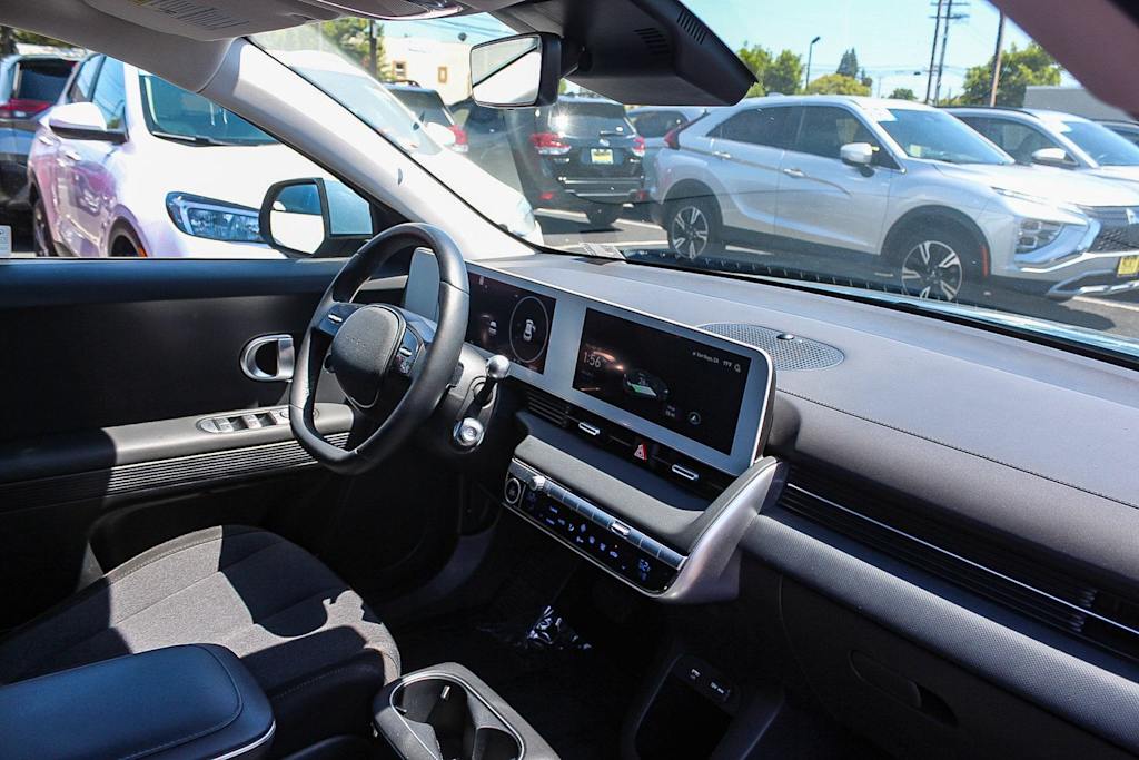 Thumbnail: 2024 Hyundai Ioniq 5 - 12