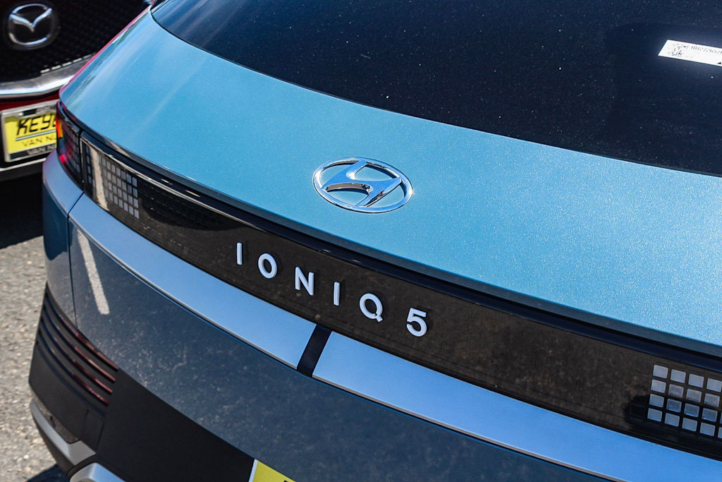 Thumbnail: 2024 Hyundai Ioniq 5 - 21