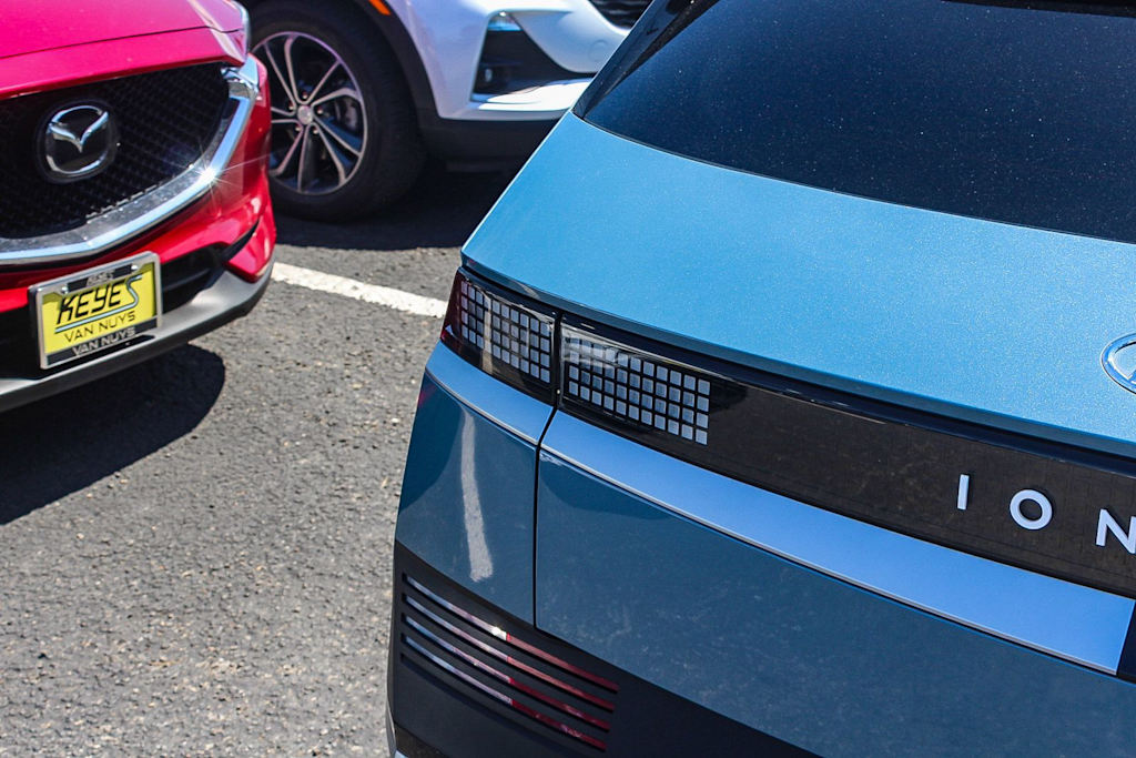 Thumbnail: 2024 Hyundai Ioniq 5 - 20