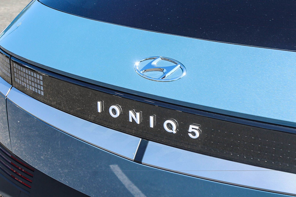 Thumbnail: 2024 Hyundai Ioniq 5 - 17