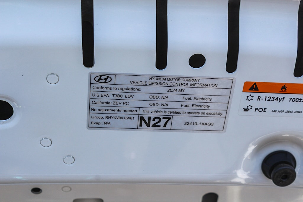 Thumbnail: 2024 Hyundai Ioniq 5 - 17