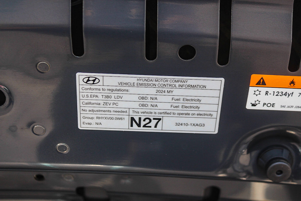 Thumbnail: 2024 Hyundai Ioniq 5 - 16