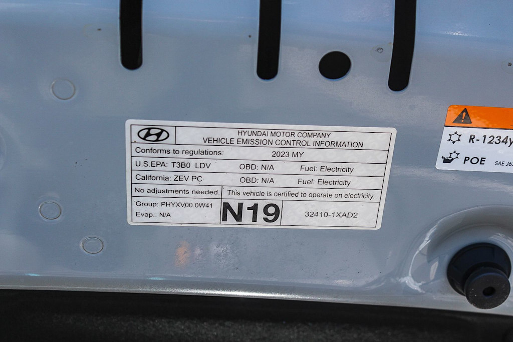 Thumbnail: 2023 Hyundai Ioniq 5 - 15