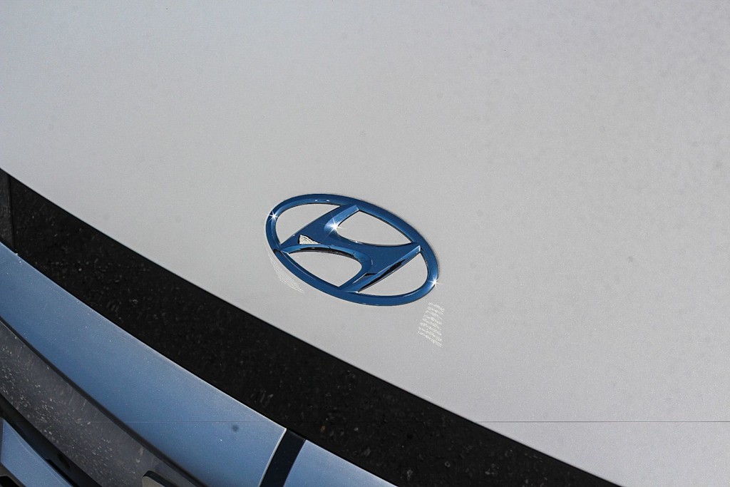 Thumbnail: 2023 Hyundai Ioniq 5 - 21