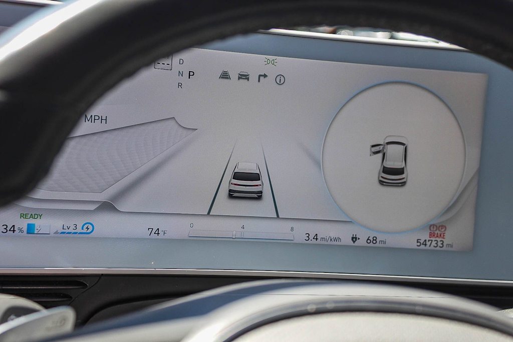 Thumbnail: 2023 Hyundai Ioniq 5 - 19