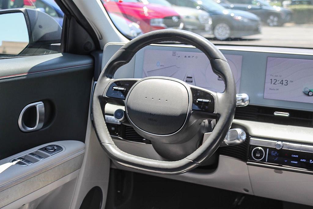 Thumbnail: 2023 Hyundai Ioniq 5 - 9