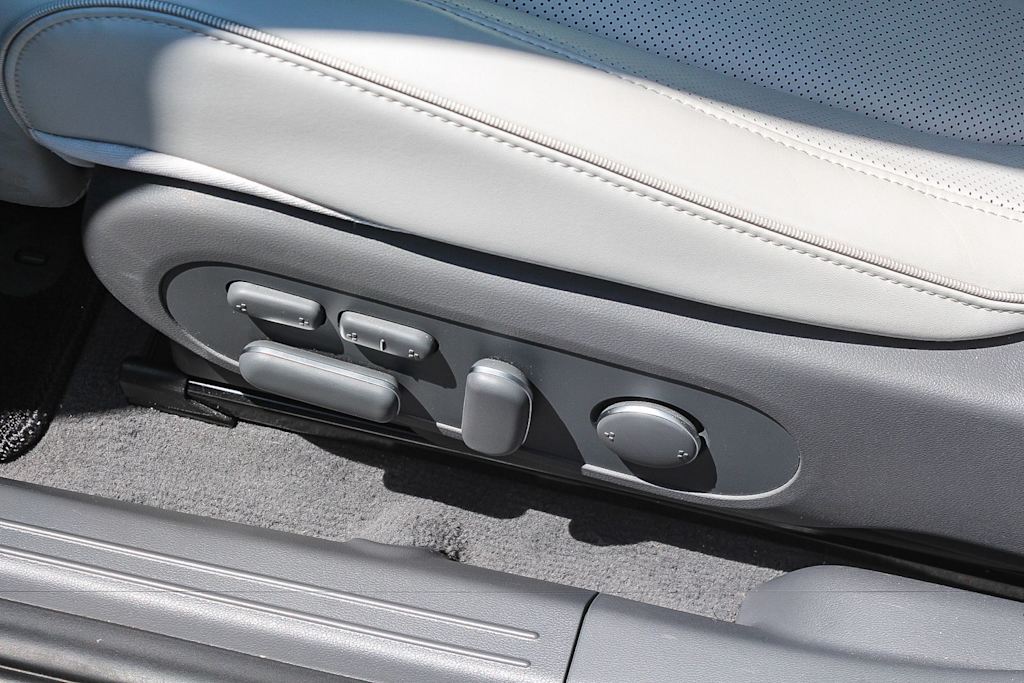 Thumbnail: 2024 Hyundai Ioniq 5 - 26