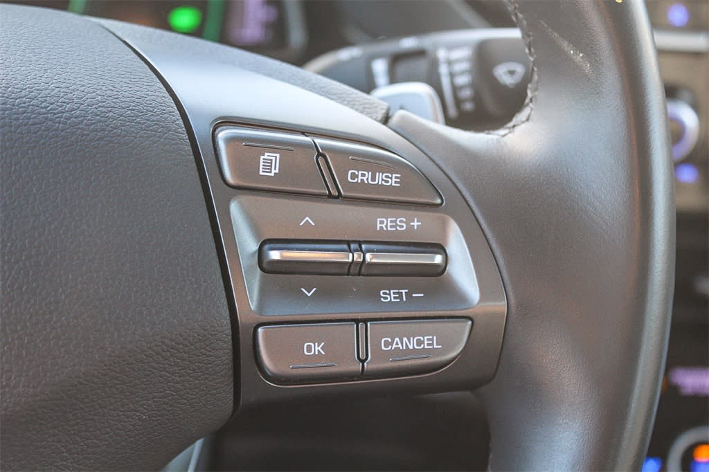 Thumbnail: 2022 Hyundai Ioniq - 31