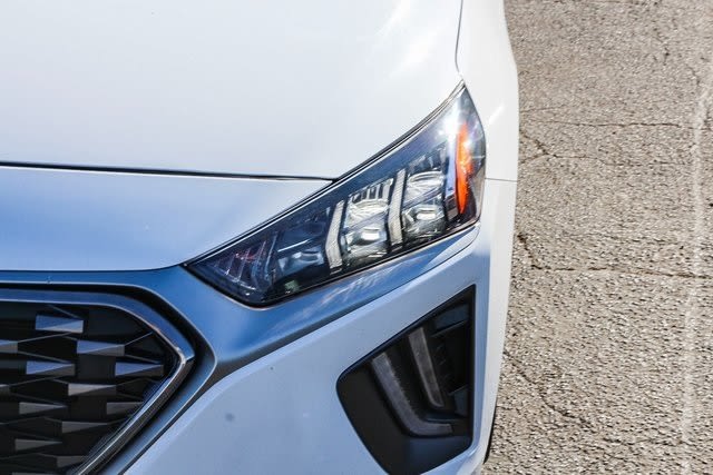 2020 Hyundai Ioniq SEL 21