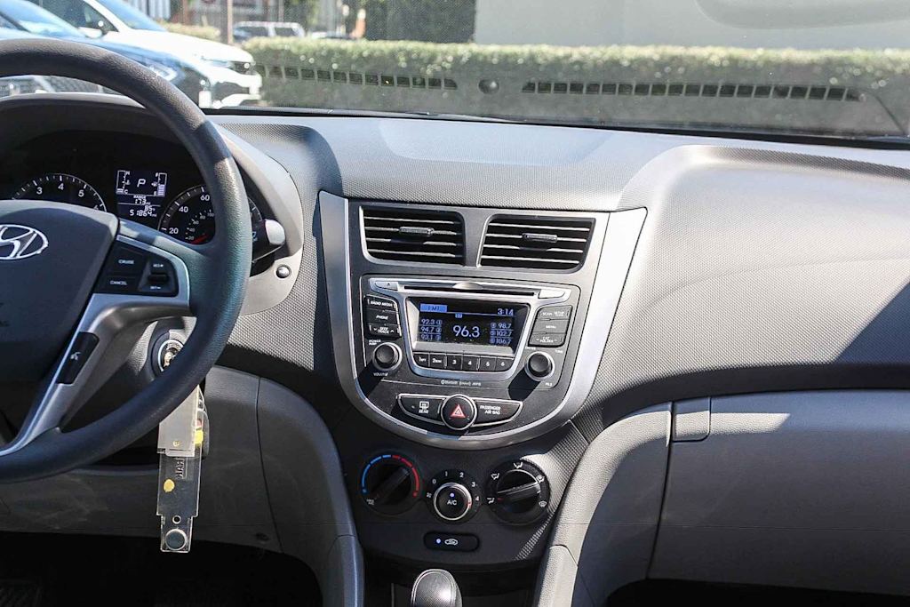Thumbnail: 2016 Hyundai Accent - 9