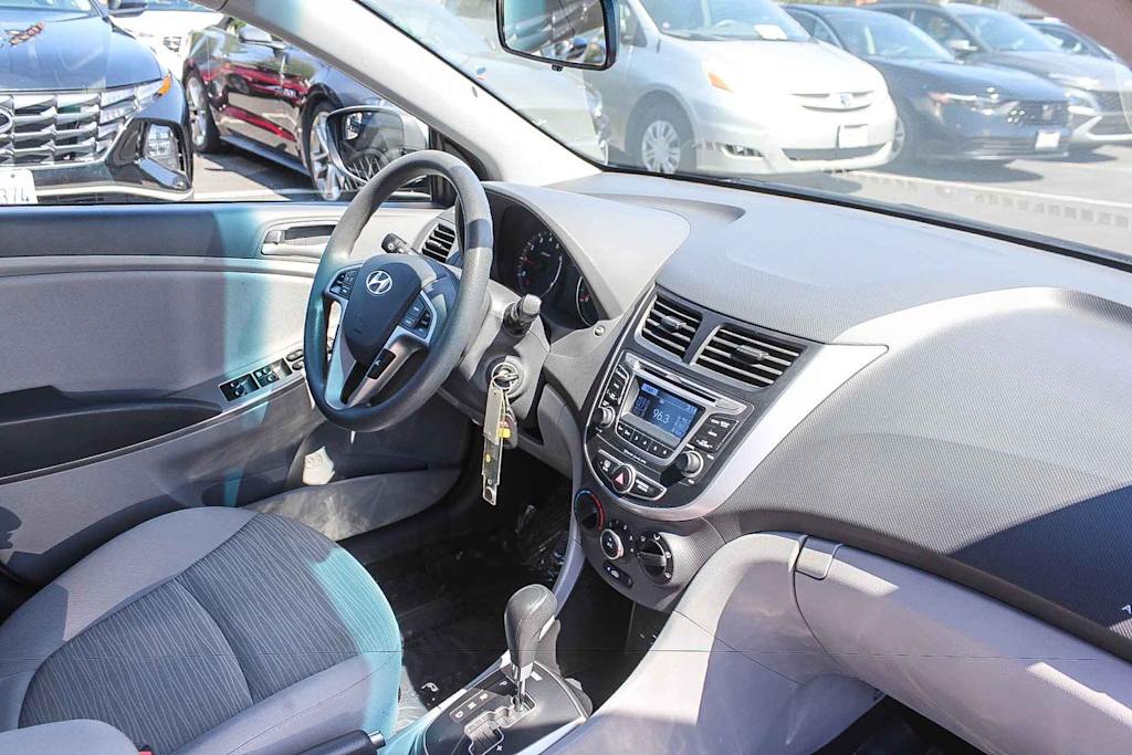 Thumbnail: 2016 Hyundai Accent - 13