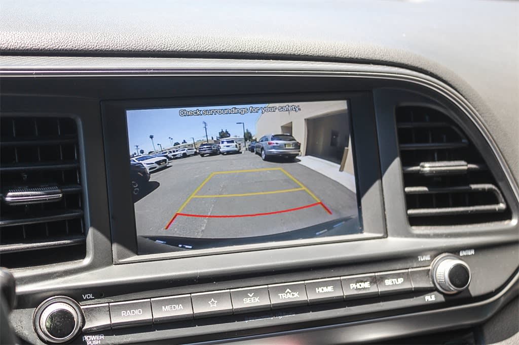 Thumbnail: 2020 Hyundai Elantra - 26