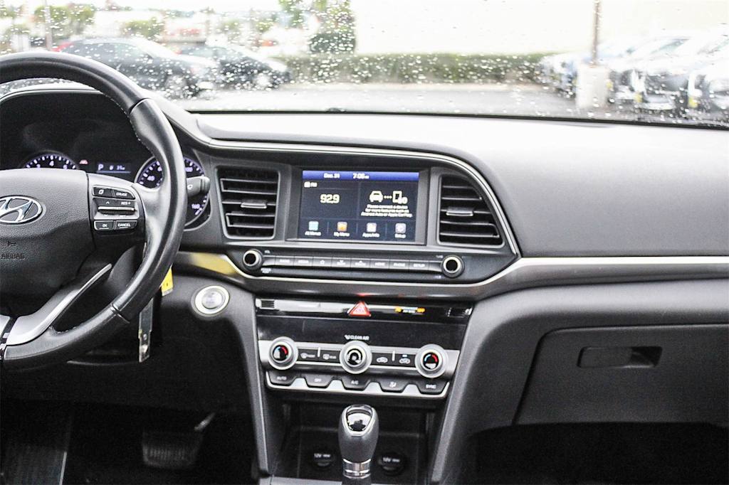 Thumbnail: 2020 Hyundai Elantra - 9