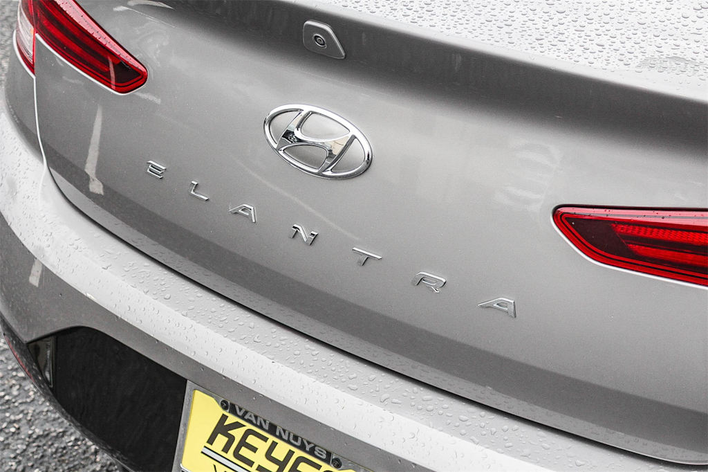 Thumbnail: 2020 Hyundai Elantra - 6