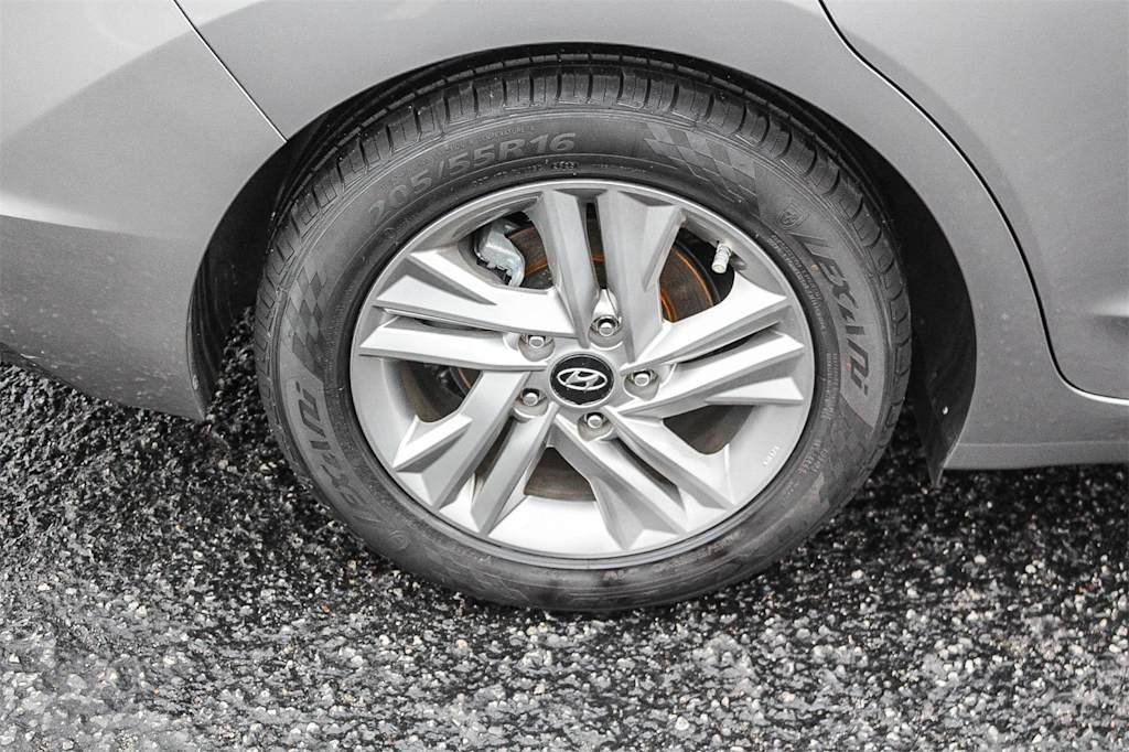 Thumbnail: 2020 Hyundai Elantra - 7