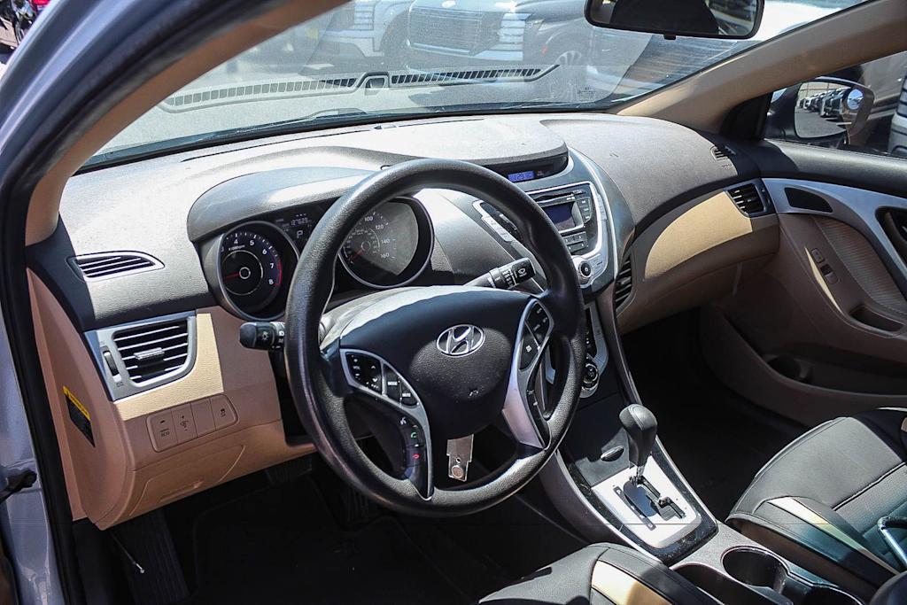 Thumbnail: 2012 Hyundai Elantra - 22