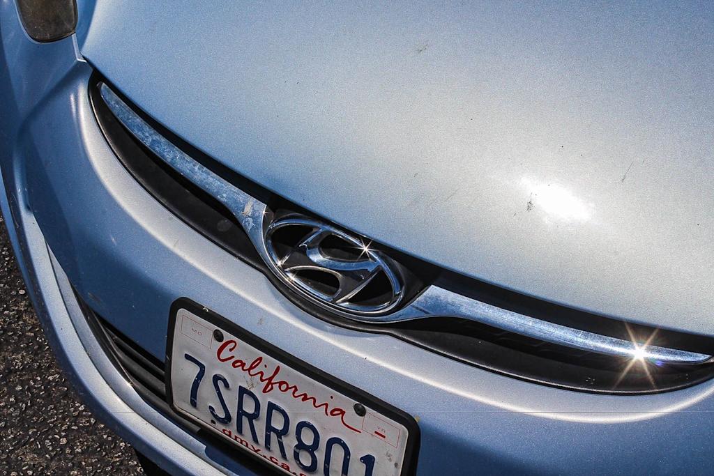 Thumbnail: 2012 Hyundai Elantra - 6
