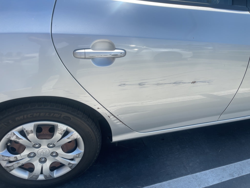 Thumbnail: 2010 Hyundai Elantra - 12