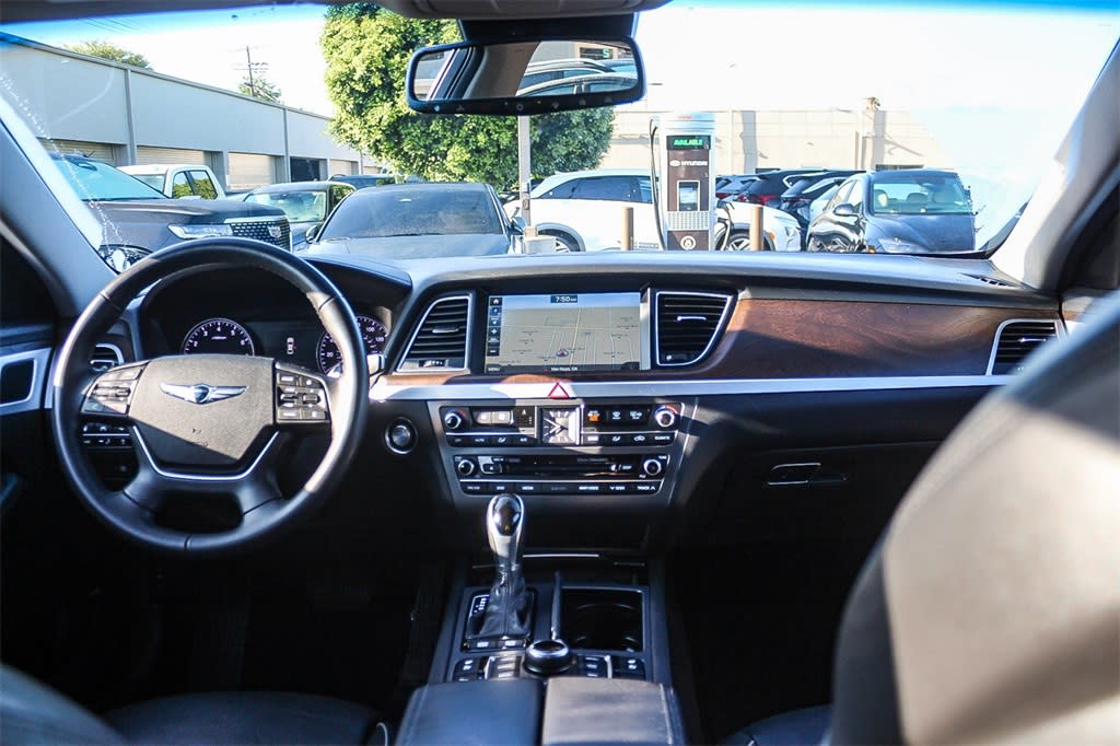 Thumbnail: 2017 Genesis G80 - 2