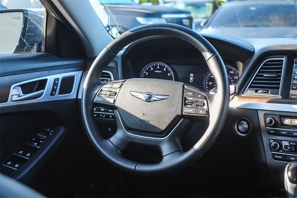 Thumbnail: 2017 Genesis G80 - 9