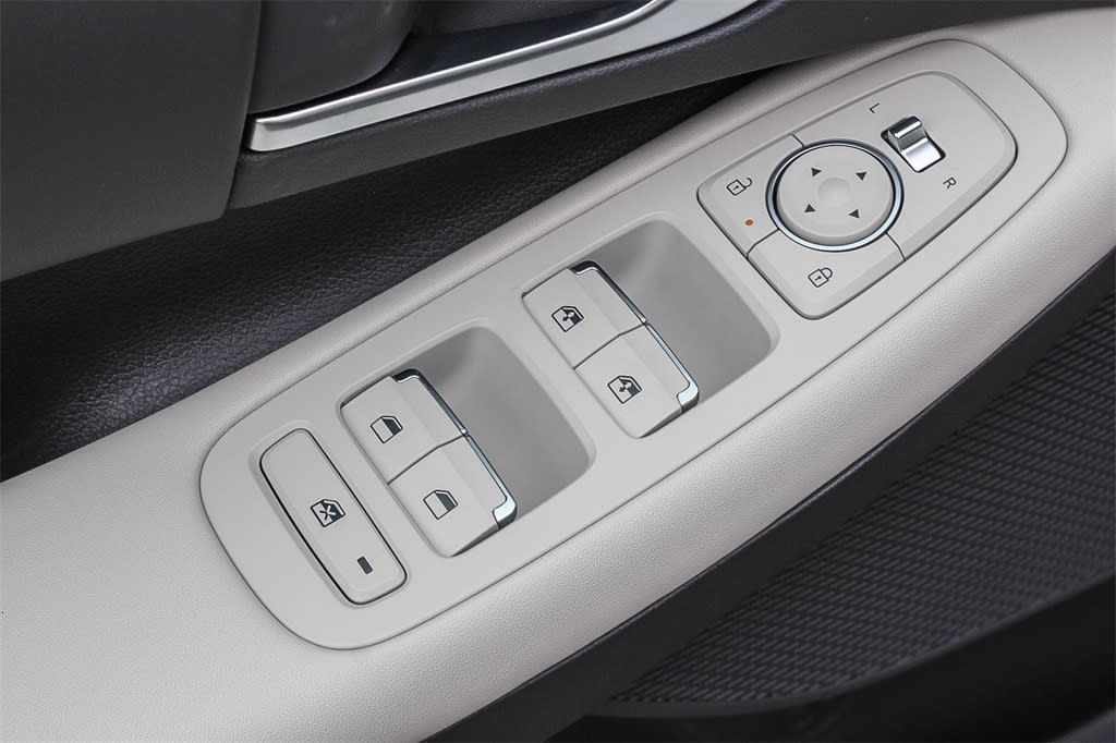 Thumbnail: 2024 Hyundai Sonata - 23