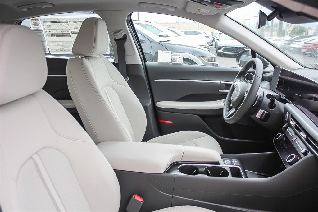 Thumbnail: 2024 Hyundai Sonata - 9