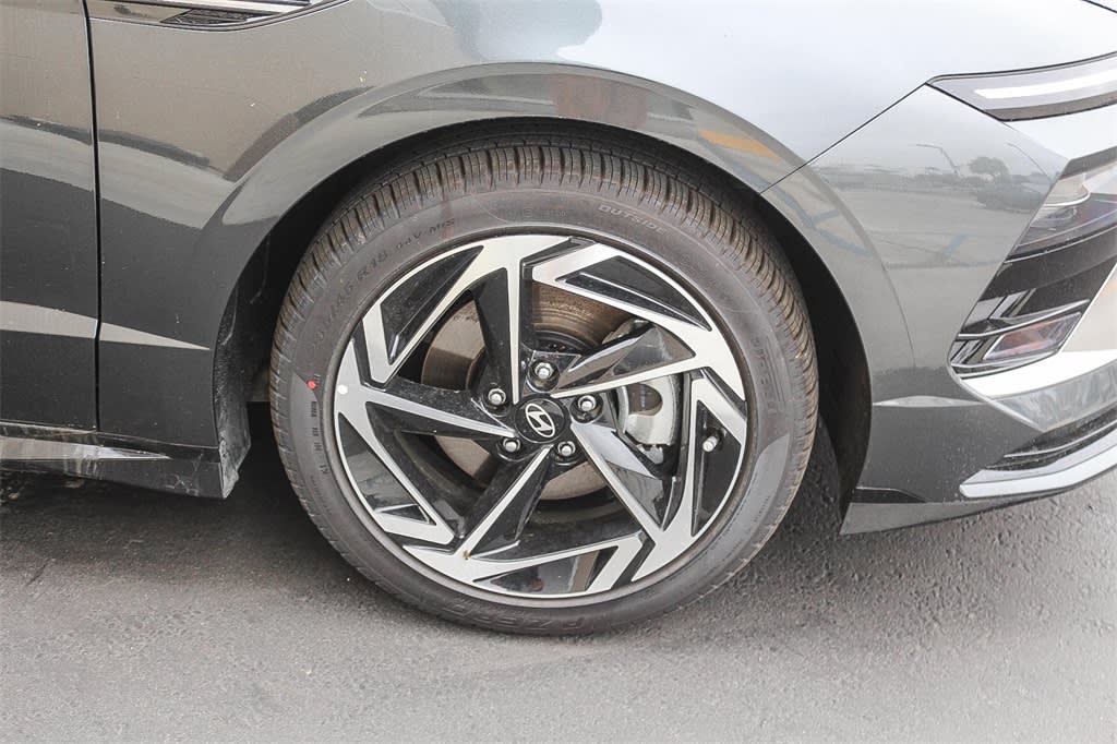 Thumbnail: 2024 Hyundai Sonata - 17