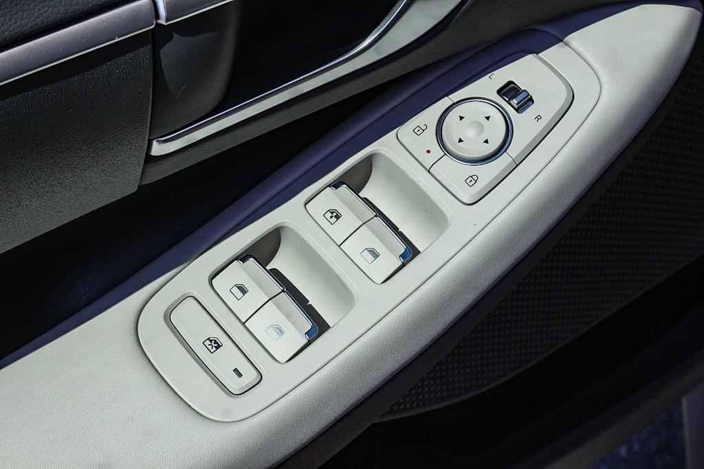 Thumbnail: 2025 Hyundai Sonata - 20