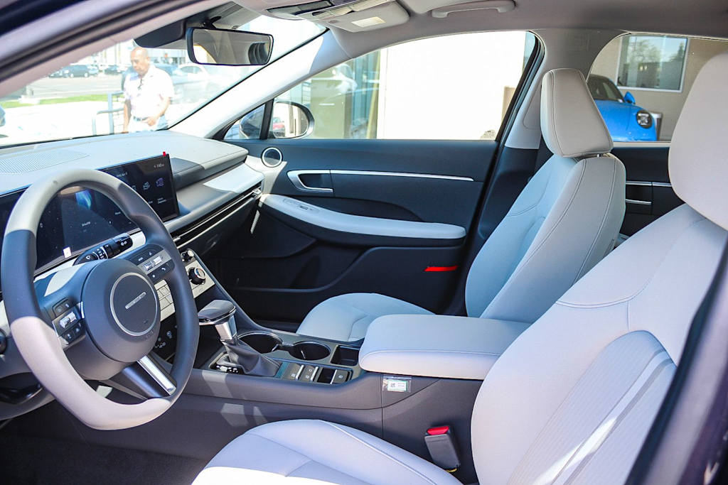 Thumbnail: 2025 Hyundai Sonata - 11
