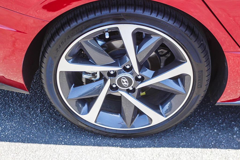 Thumbnail: 2023 Hyundai Sonata - 7