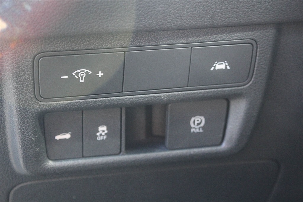 Thumbnail: 2023 Hyundai Sonata - 29