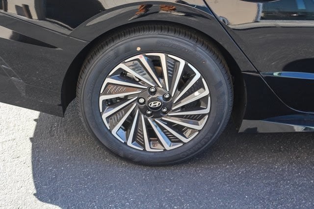 Thumbnail: 2025 Hyundai Sonata - 5