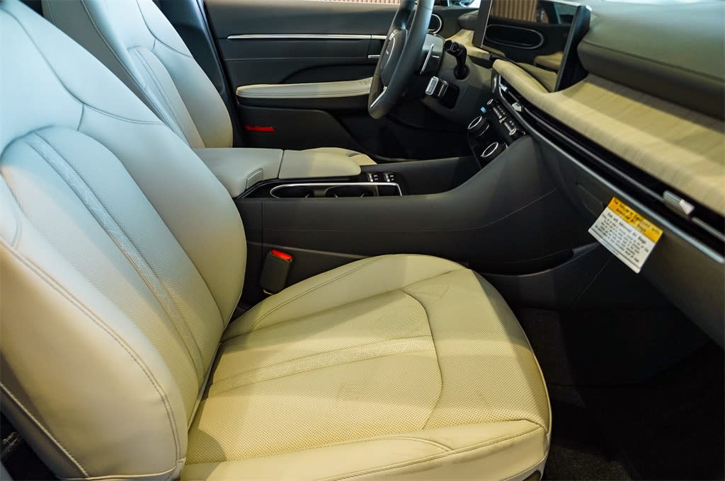 Thumbnail: 2025 Hyundai Sonata - 9