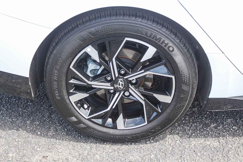 Thumbnail: 2025 Hyundai Sonata - 6