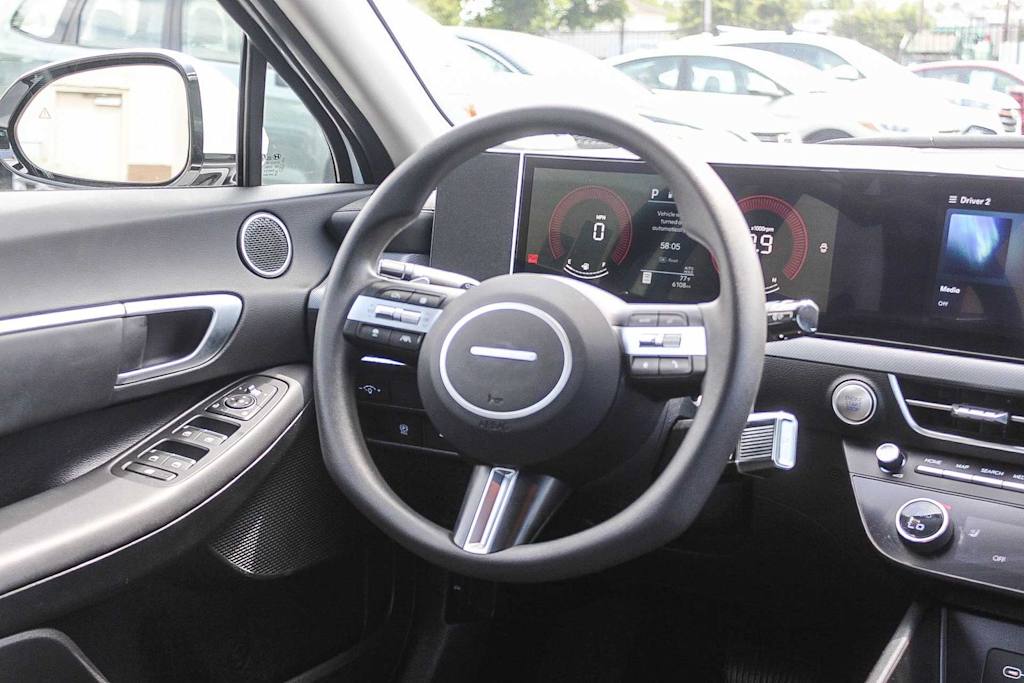 Thumbnail: 2025 Hyundai Sonata - 8