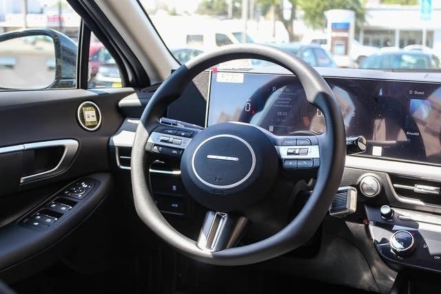 Thumbnail: 2025 Hyundai Sonata - 9