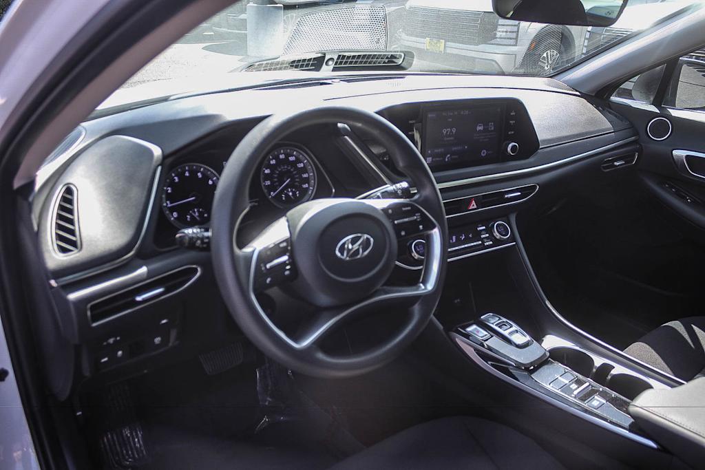 Thumbnail: 2022 Hyundai Sonata - 25