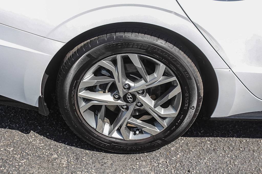 Thumbnail: 2022 Hyundai Sonata - 6